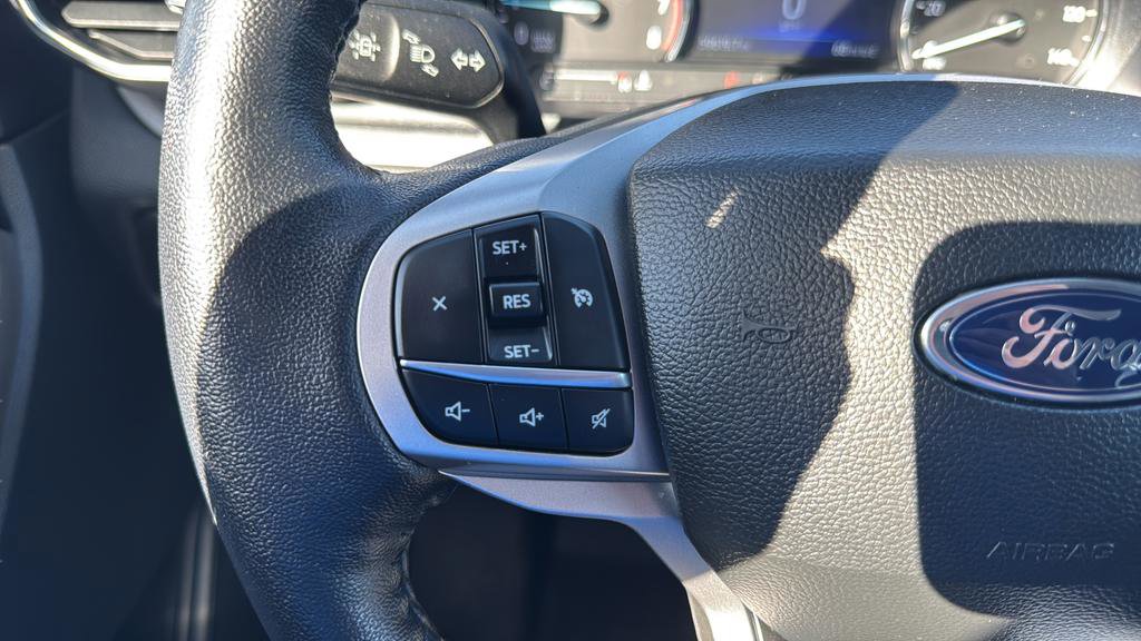 Certified 2023 Ford Explorer XLT w/ Equipment Group 202A image 27