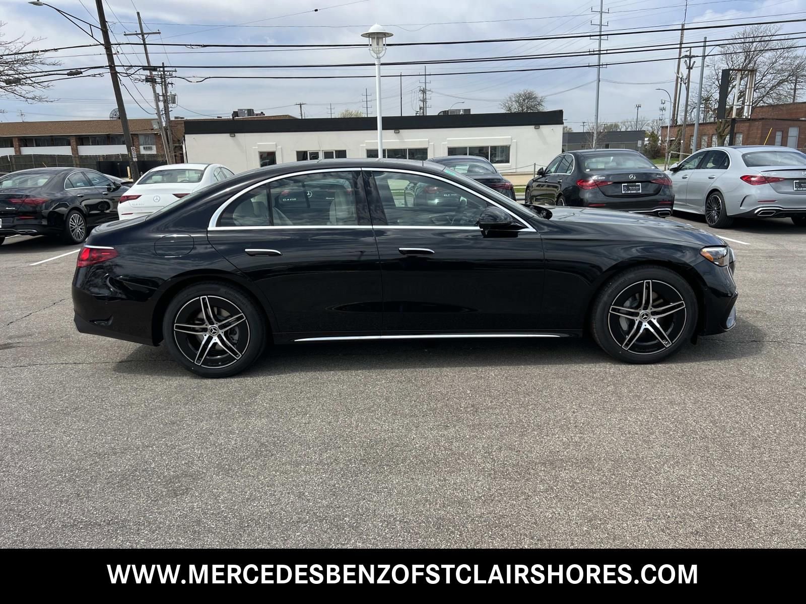 New 2026 Mercedes-Benz E 350 4MATIC Sedan image 7