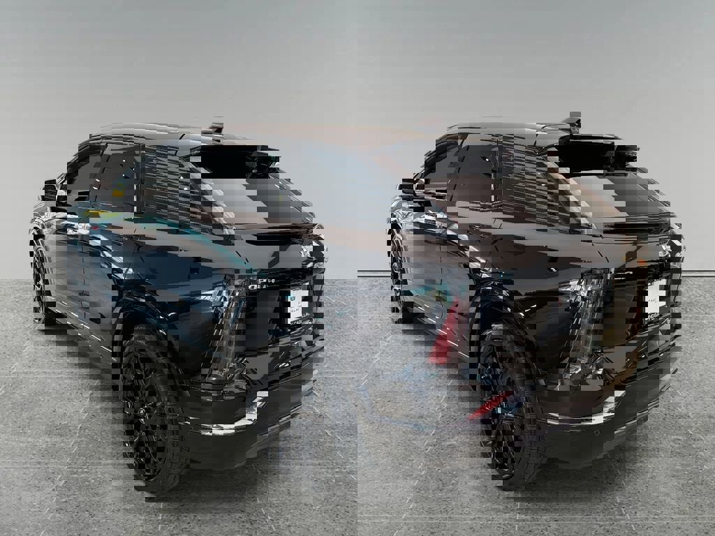 New 2025 Cadillac Optiq Sport 2 w/ LPO, ONYX Package AWD/4WD image 11