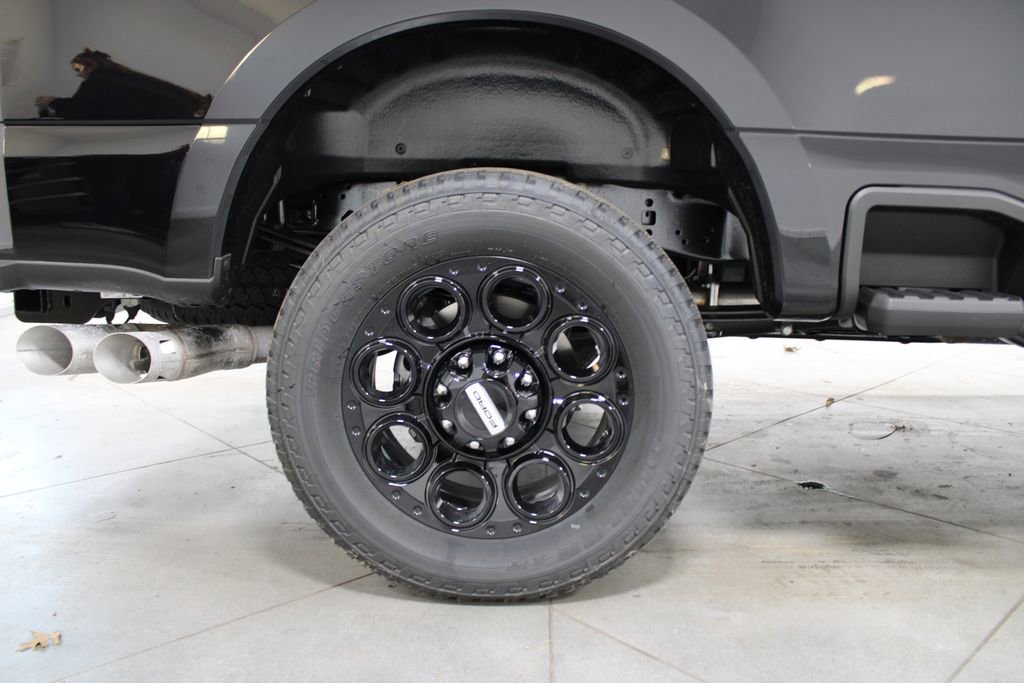 New 2026 Ford F250 Lariat w/ Black Appearance Package image 16