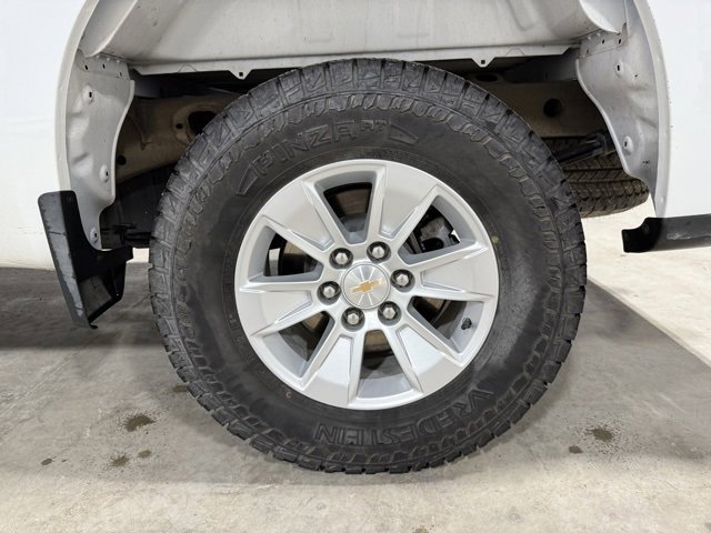 Used 2025 Chevrolet Silverado 1500 LT image 38