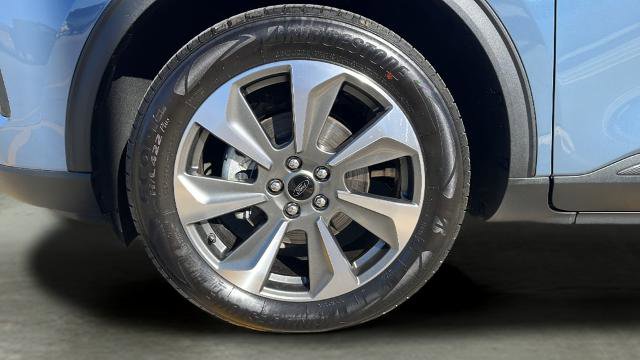 Certified 2025 Ford Escape Platinum AWD/4WD image 14