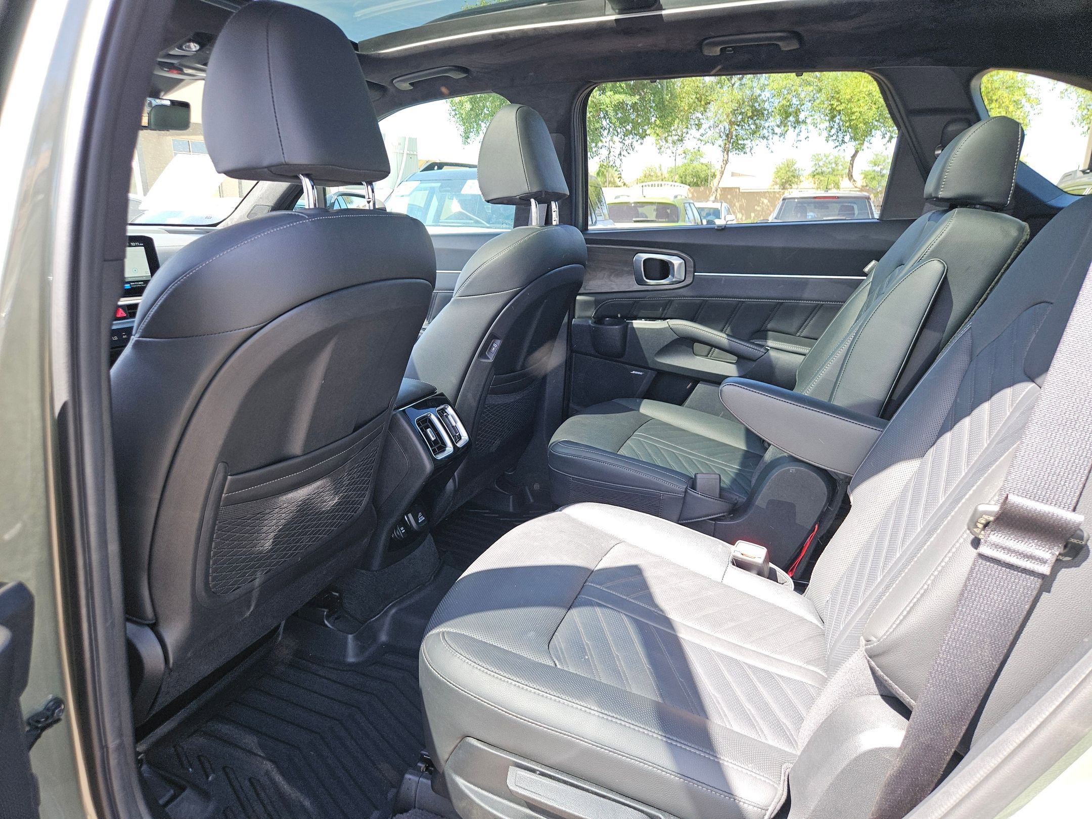 Used 2025 Kia Sorento SX Prestige AWD/4WD image 23