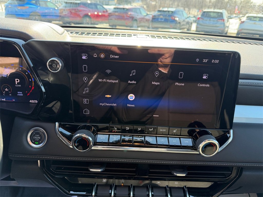 Used 2024 Chevrolet Colorado LT w/ LT Convenience Package II image 17