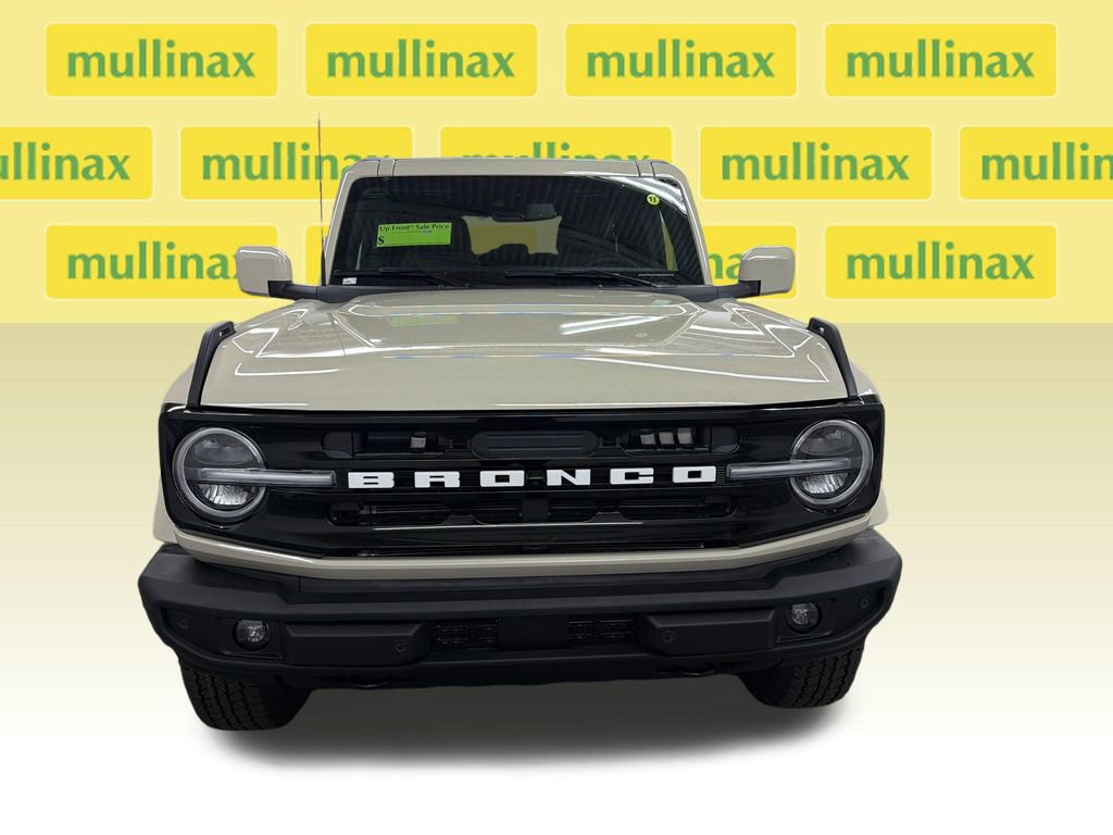 New 2026 Ford Bronco Outer Banks image 13