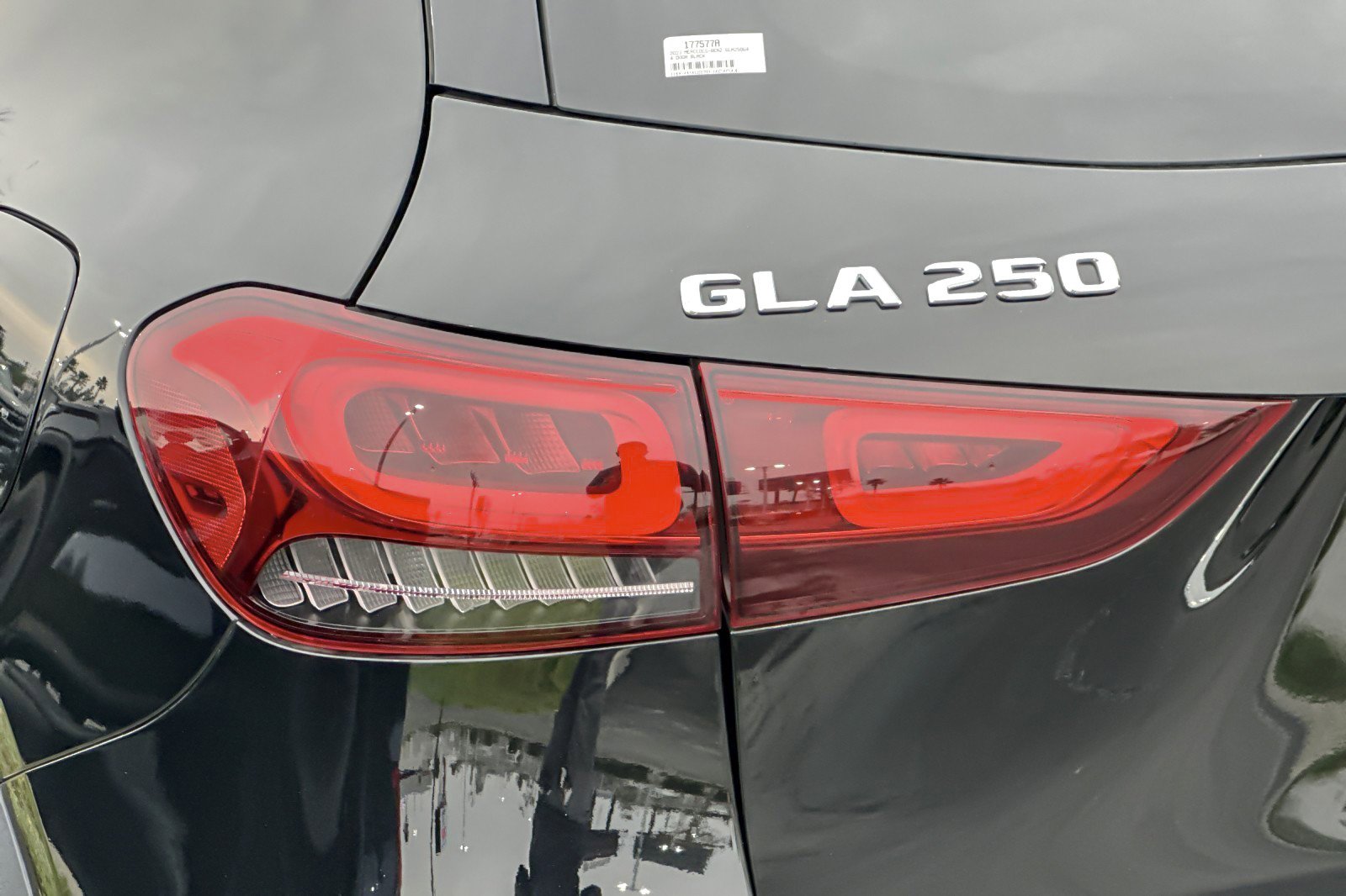 Used 2023 Mercedes-Benz GLA 250 4MATIC w/ Premium Package image 26