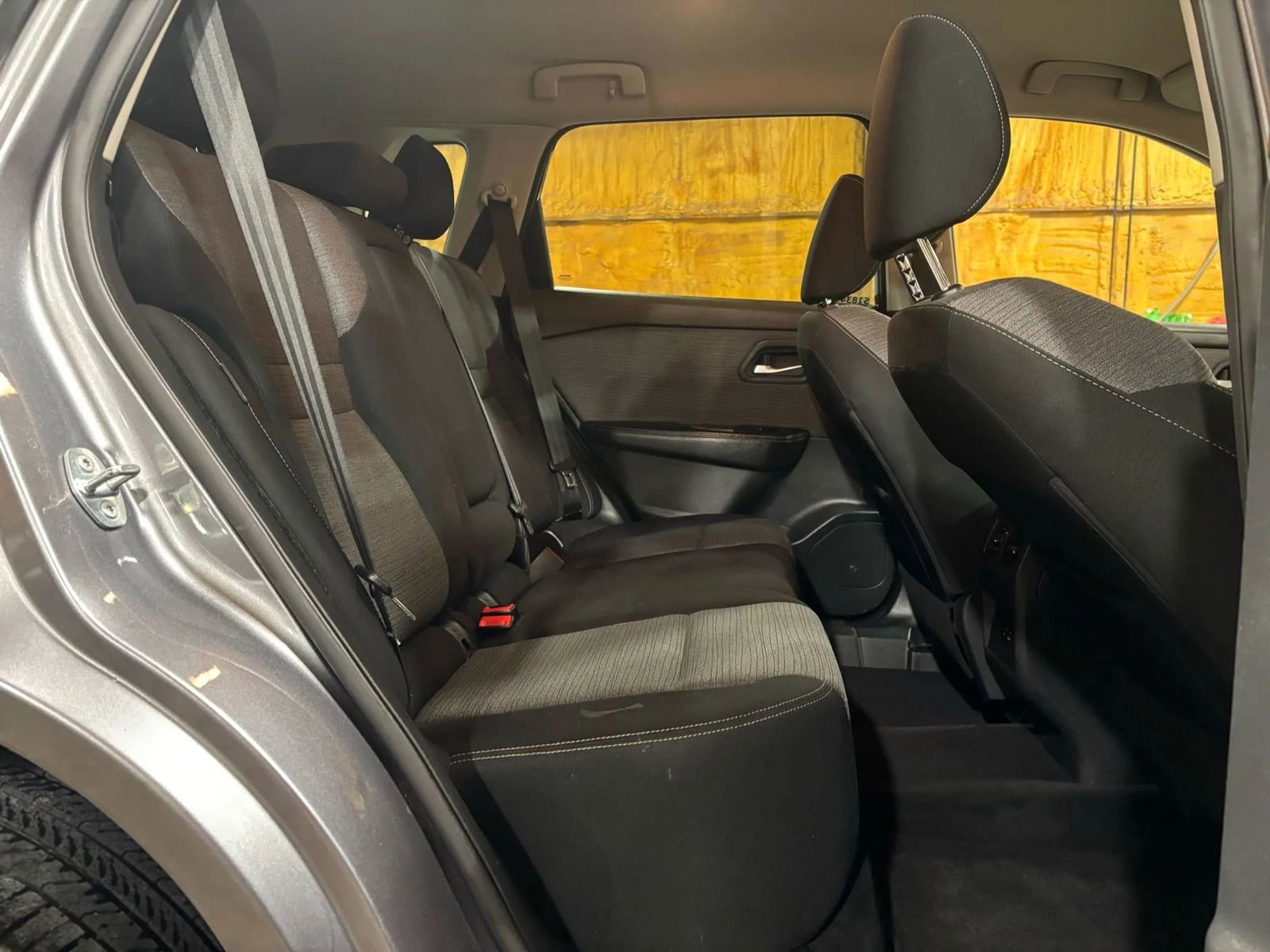 Used 2021 Nissan Rogue SV image 33