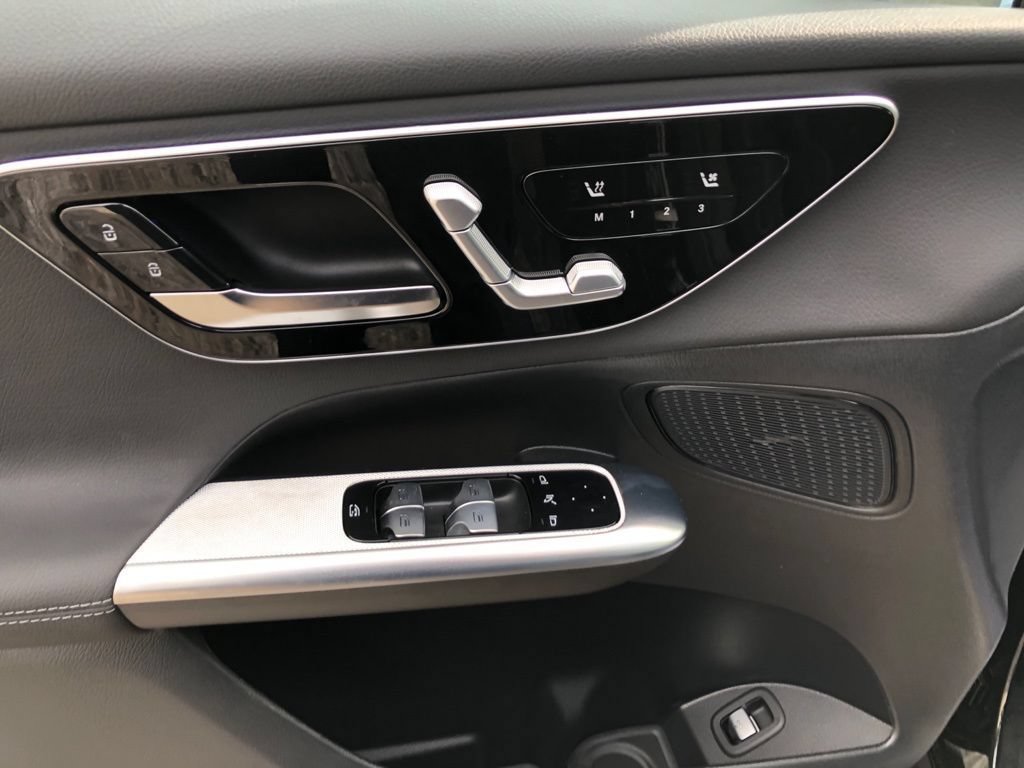New 2026 Mercedes-Benz GLC 300 4MATIC image 5