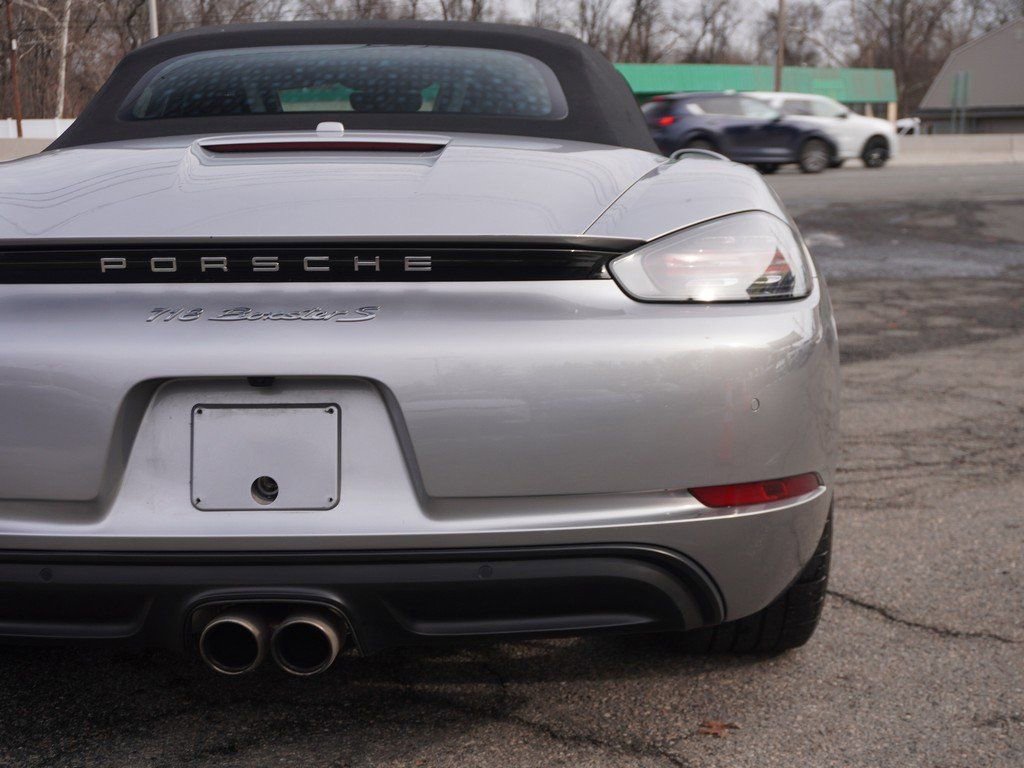 Used 2023 Porsche 718 Boxster S w/ Sport Chrono Package image 14