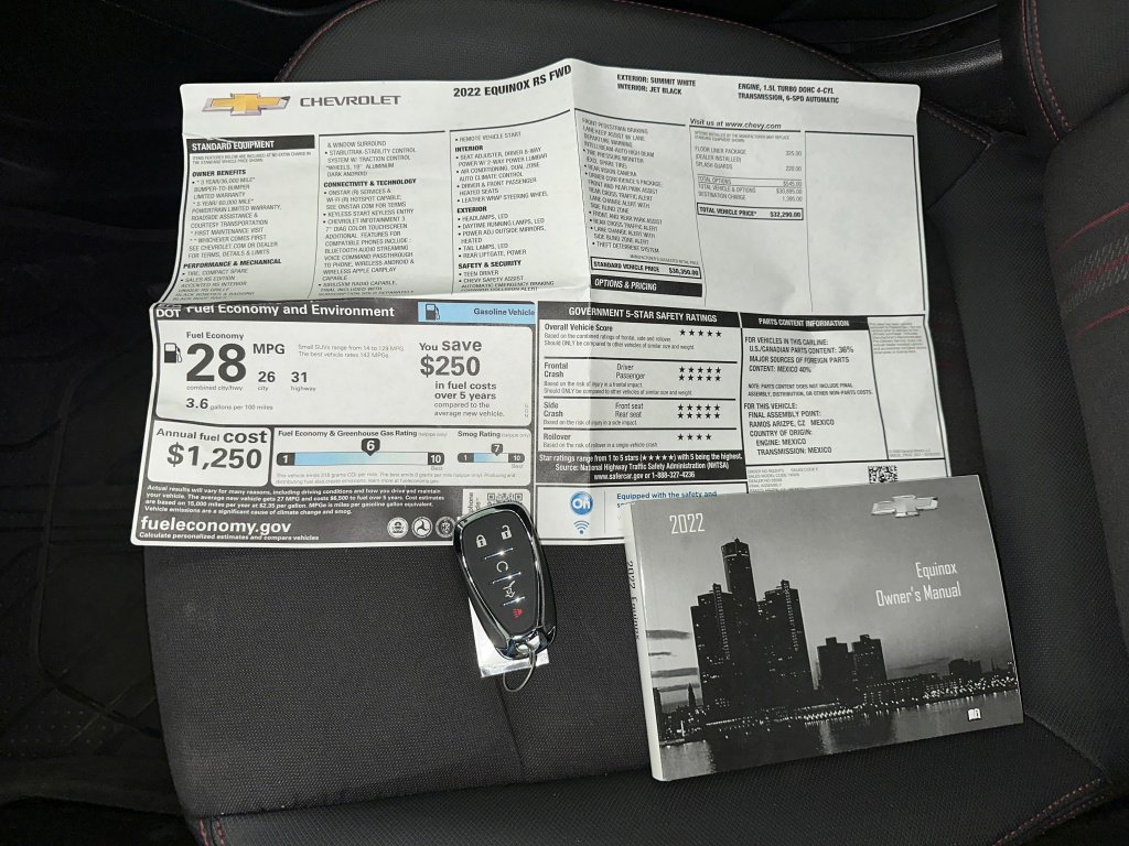 Certified 2022 Chevrolet Equinox RS w/ LPO, Floor Liner Package image 4