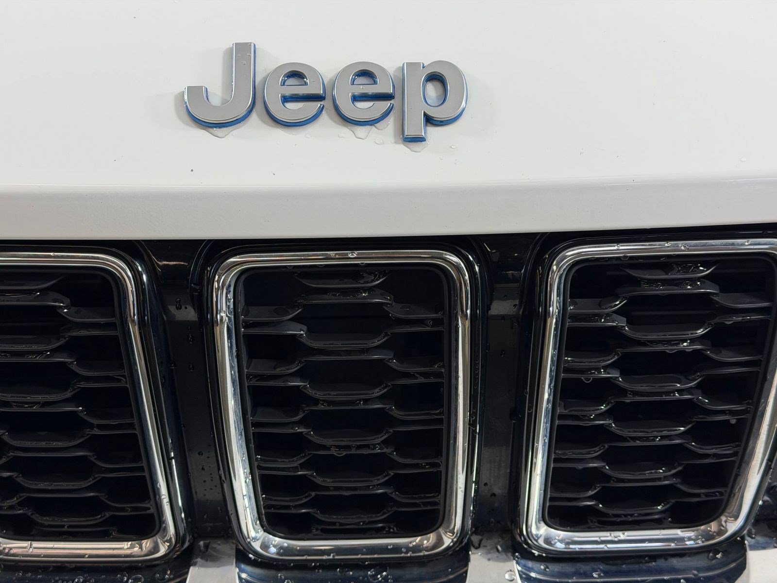 Used 2024 Jeep Grand Cherokee Limited 4xe AWD/4WD image 26