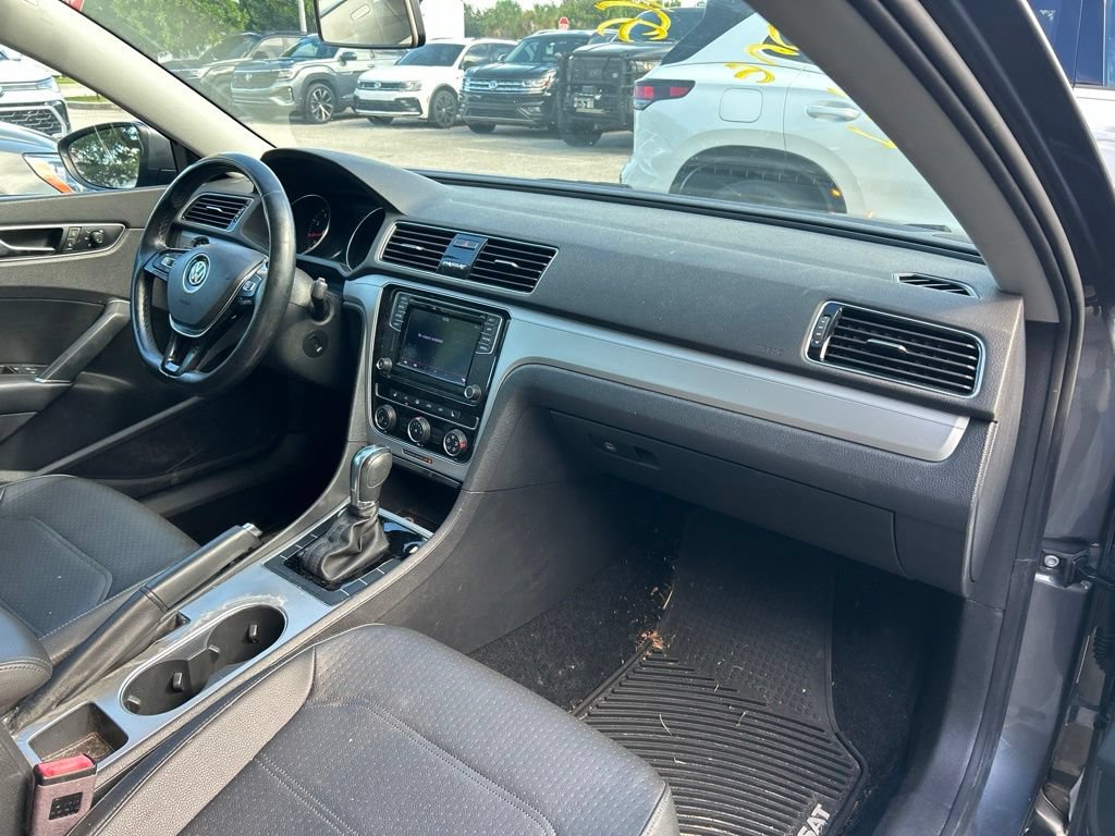 Used 2019 Volkswagen Passat 2.0T Wolfsburg w/ Wheels & Sunroof Package FWD image 38