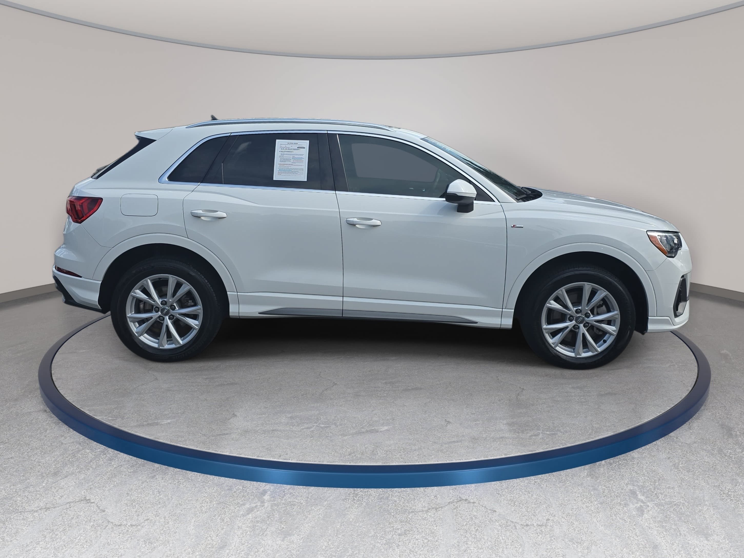 Used 2021 Audi Q3 2.0T Premium w/ Convenience Package AWD/4WD image 4