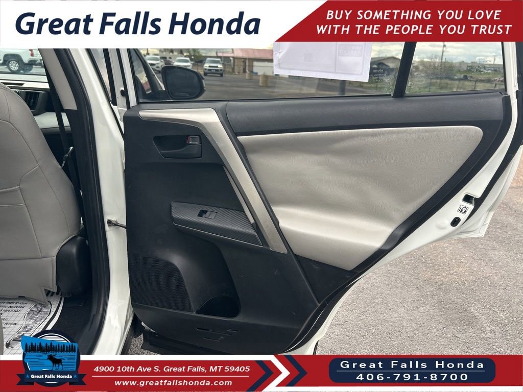 Used 2015 Toyota RAV4 LE FWD image 24