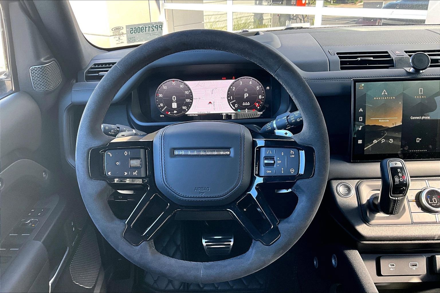 Used 2023 Land Rover Defender 110 V8 image 5