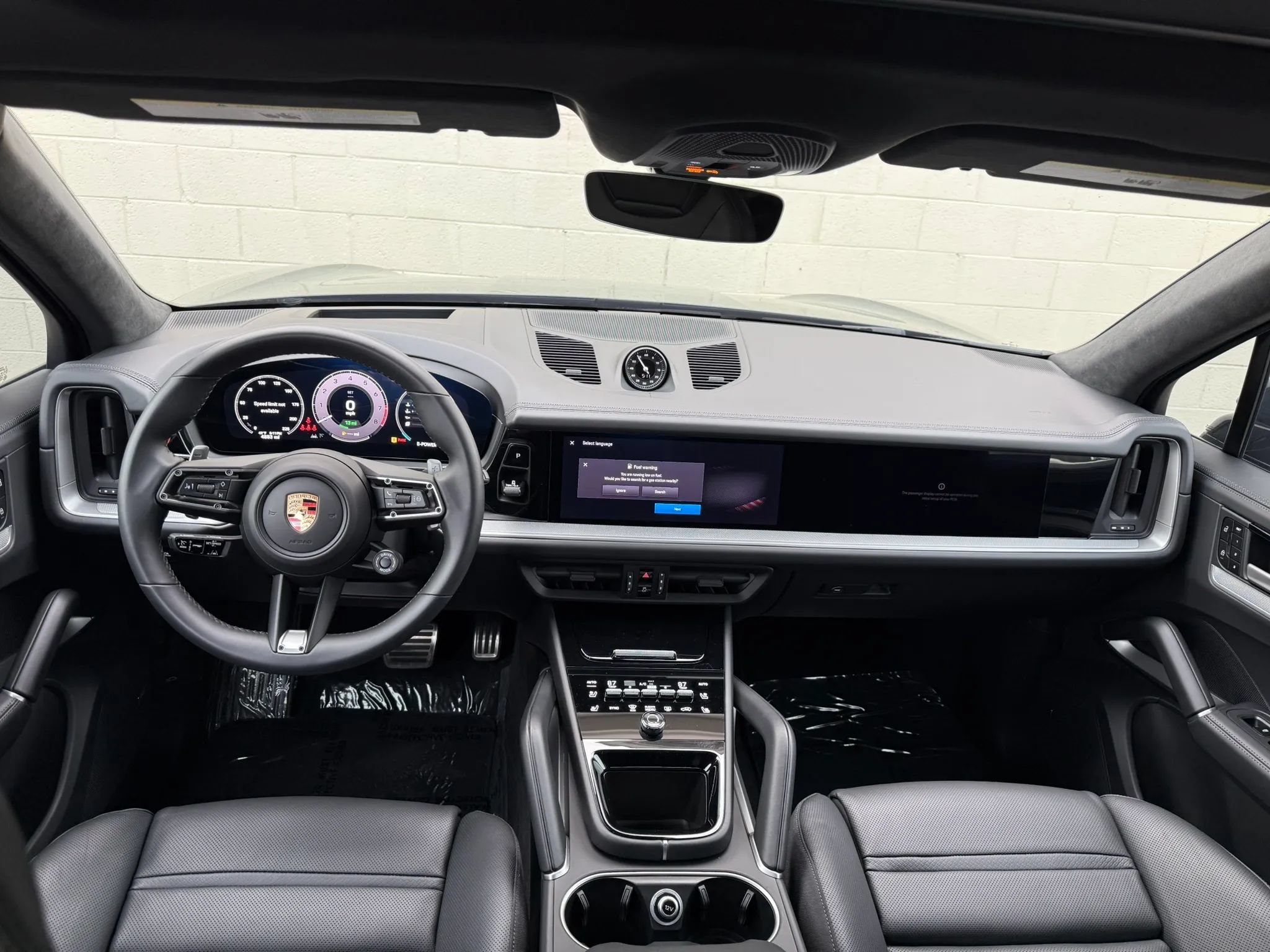 Used 2024 Porsche Cayenne Turbo AWD/4WD image 42
