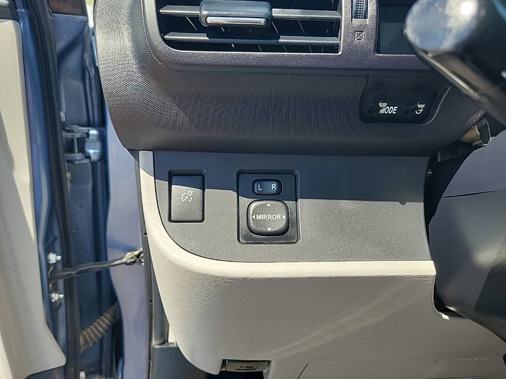 Used 2012 Scion iQ w/ Rear Speaker Pkg image 20