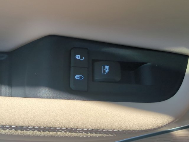 New 2026 Jeep Grand Cherokee Limited w/ Limited Altitude Package RWD image 31