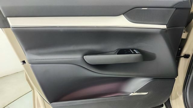 New 2026 Volvo EX90 Ultra AWD/4WD image 9