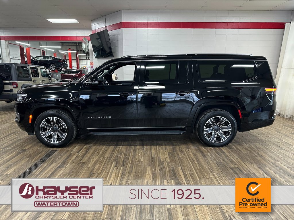 Certified 2024 Jeep Wagoneer L Series II w/ Flexible Seating Group image 2