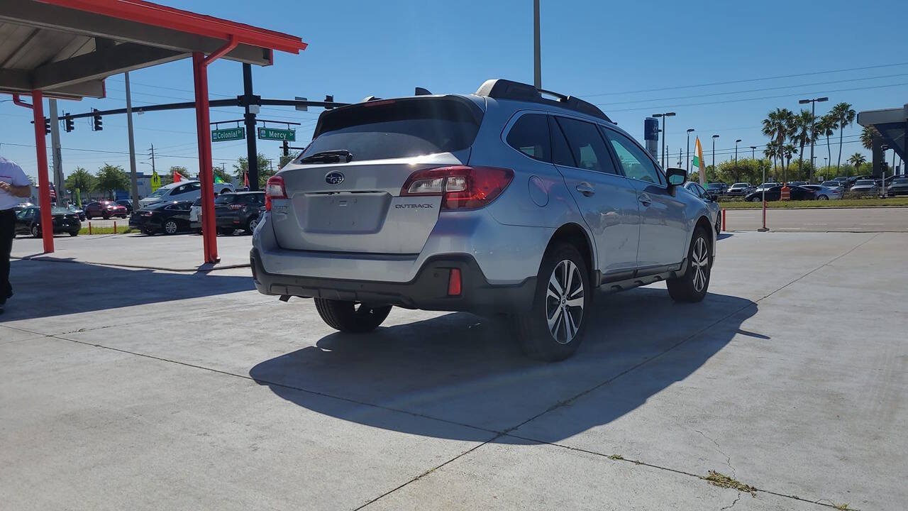 Used 2019 Subaru Outback 2.5i Limited AWD/4WD image 11