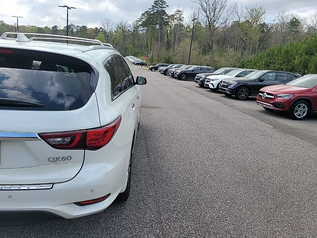 Used 2020 INFINITI QX60 Luxe w/ Sensory Package image 8