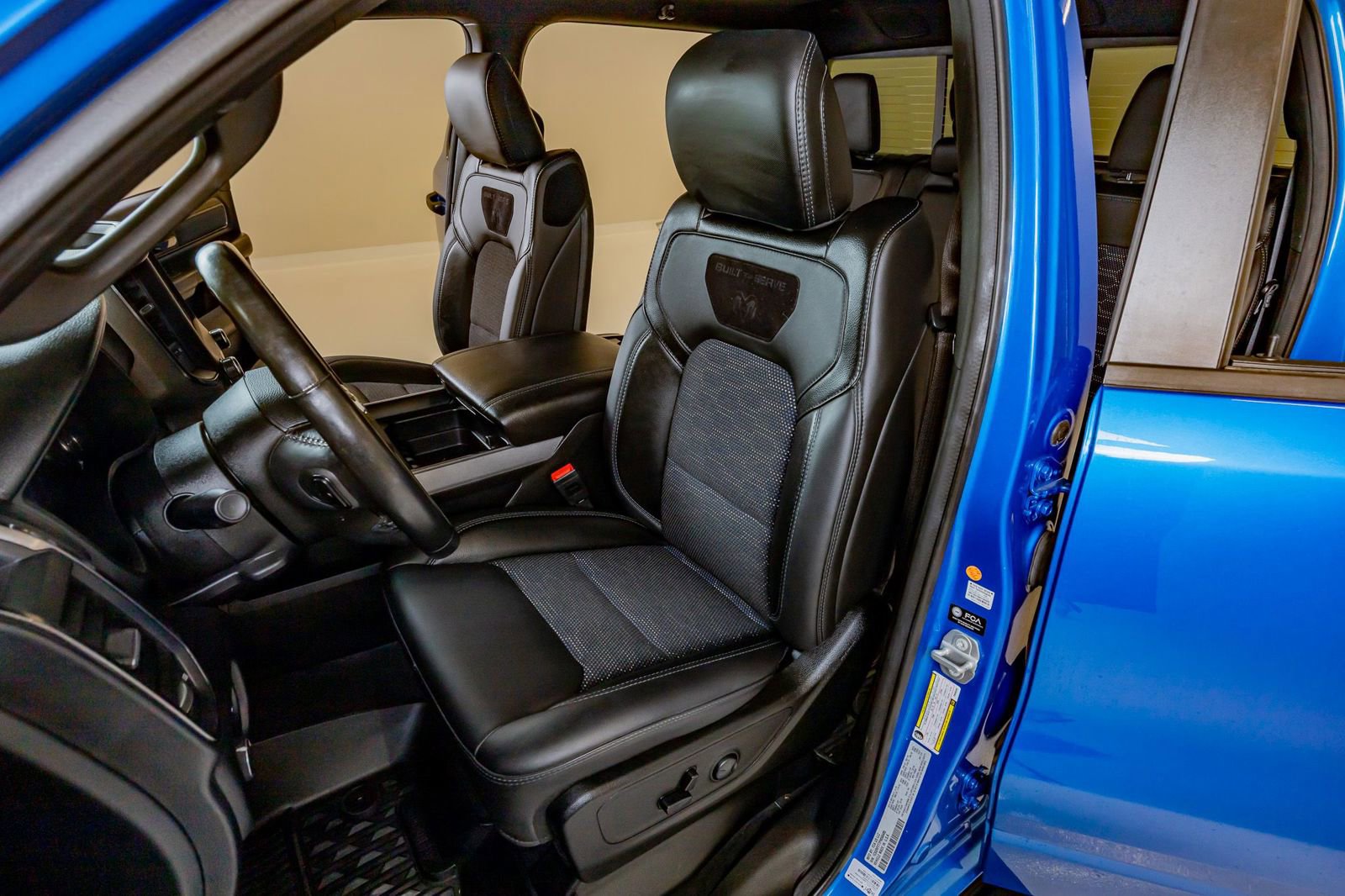 Used 2023 RAM 1500 Big Horn AWD/4WD image 30