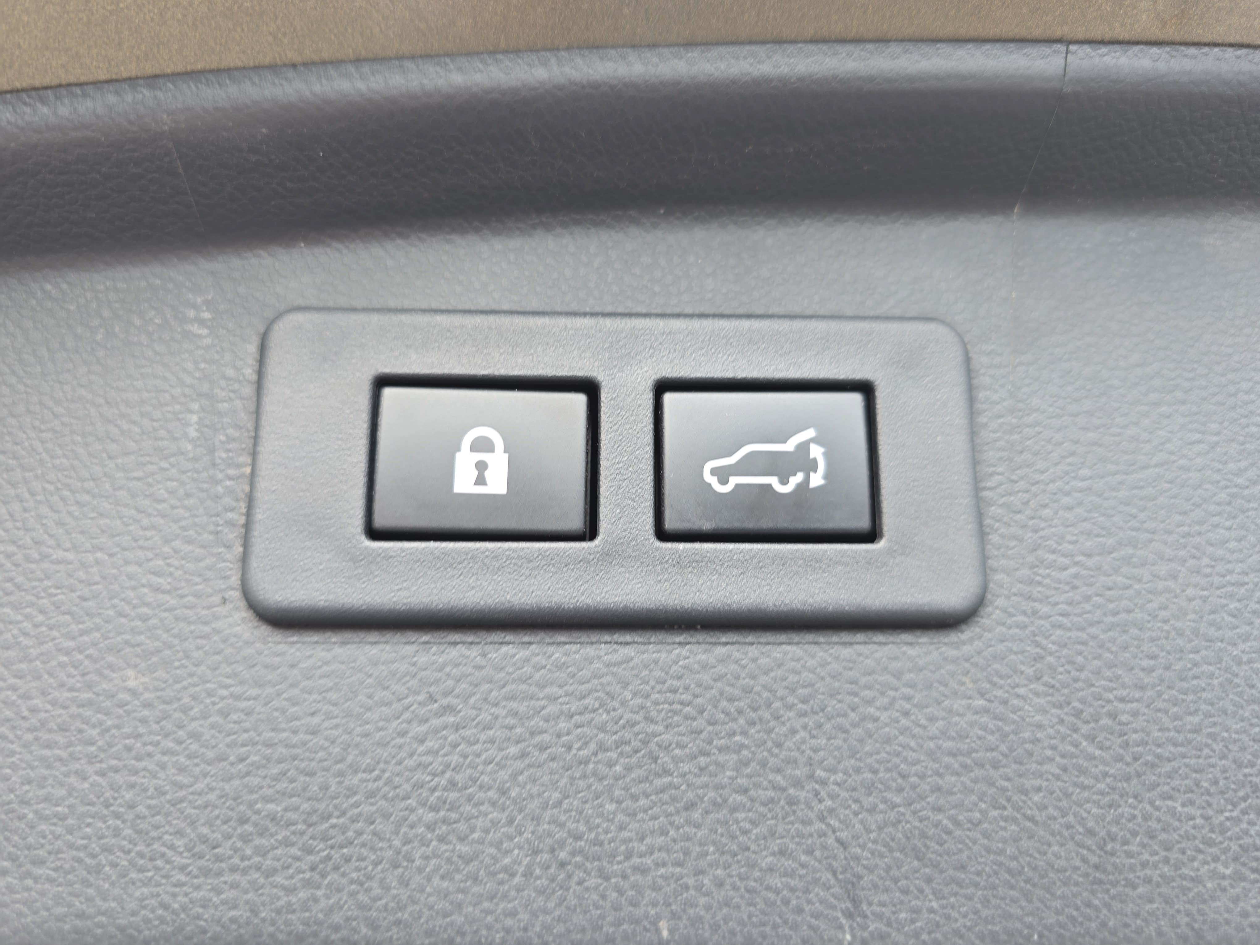 Used 2022 Subaru Outback Touring XT AWD/4WD image 15