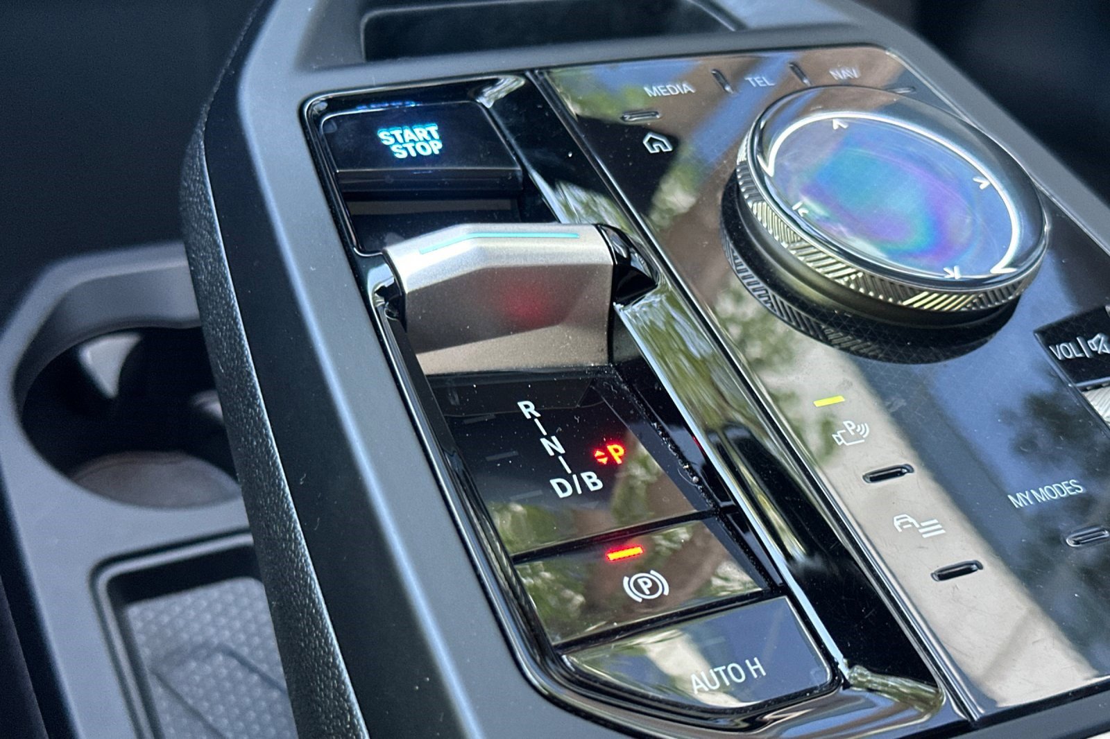 Certified 2023 BMW iX xDrive50 w/ Sport Package image 27