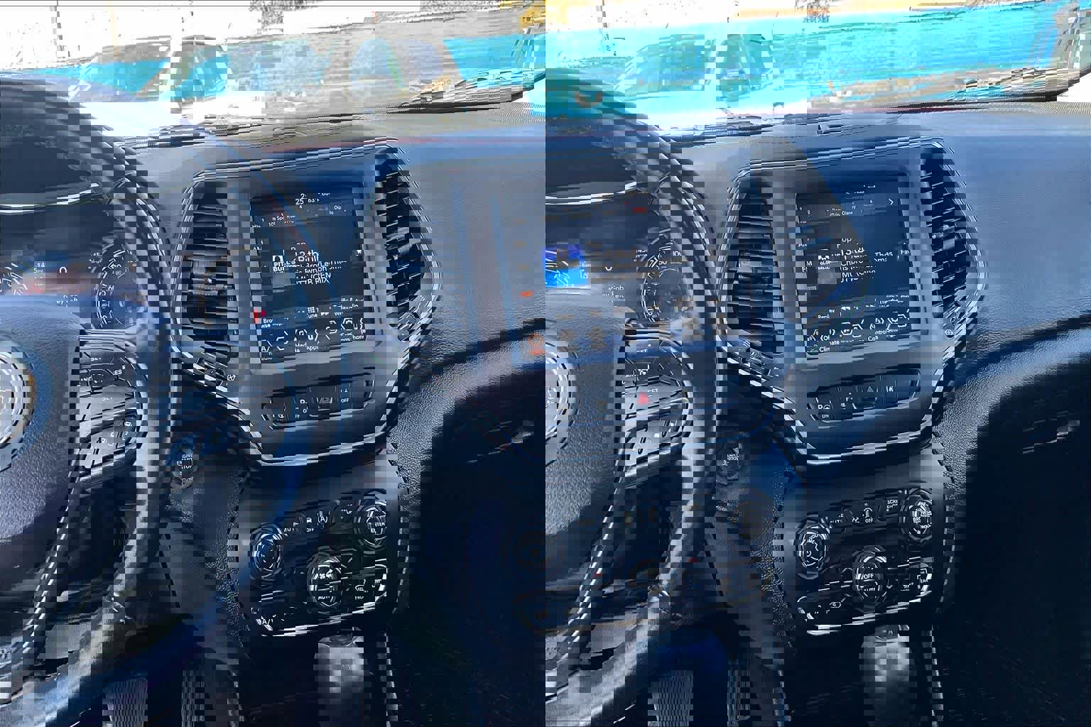 Used 2021 Jeep Cherokee Trailhawk w/ Technology Group image 6