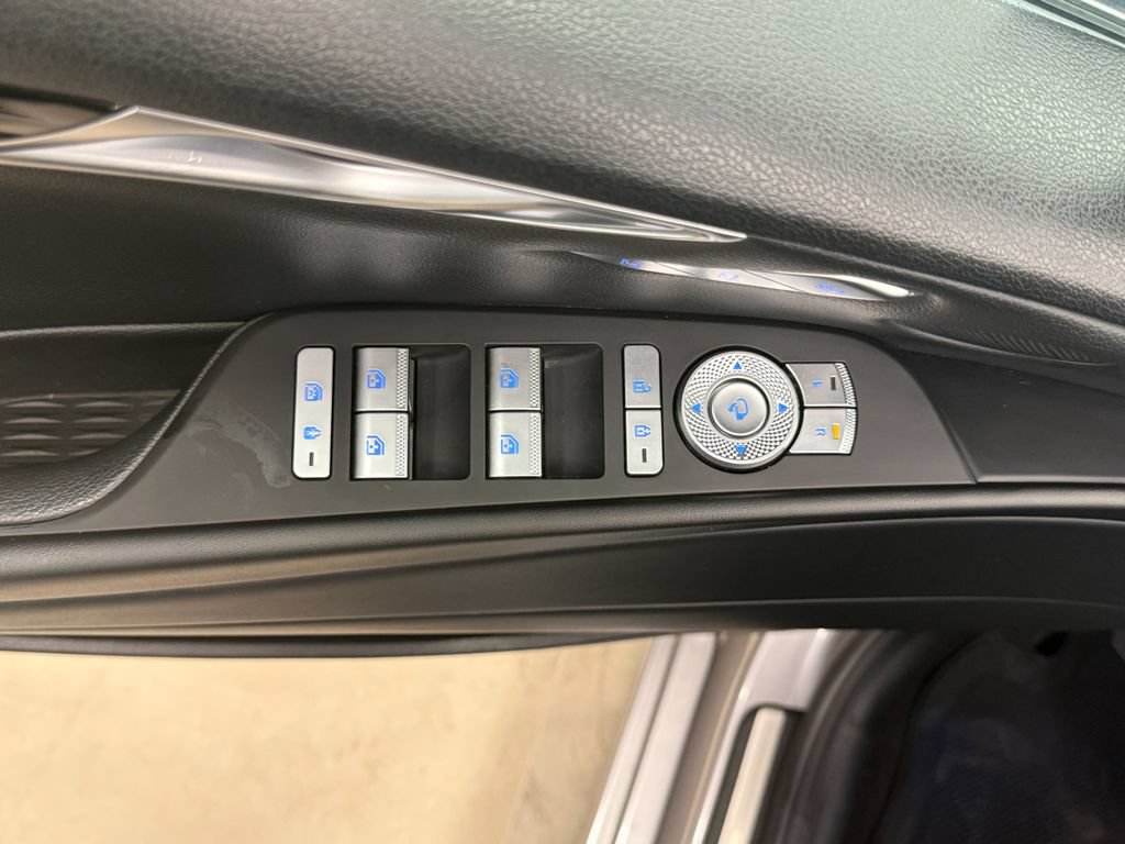 Used 2023 Genesis G80 2.5T AWD/4WD image 12