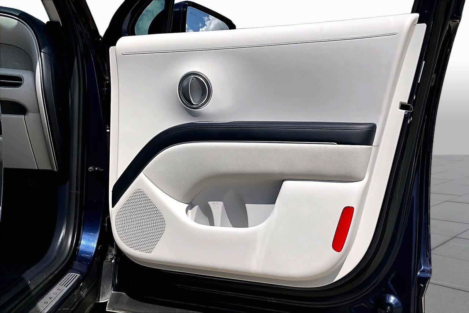 Certified 2026 Hyundai Palisade Calligraphy FWD image 43