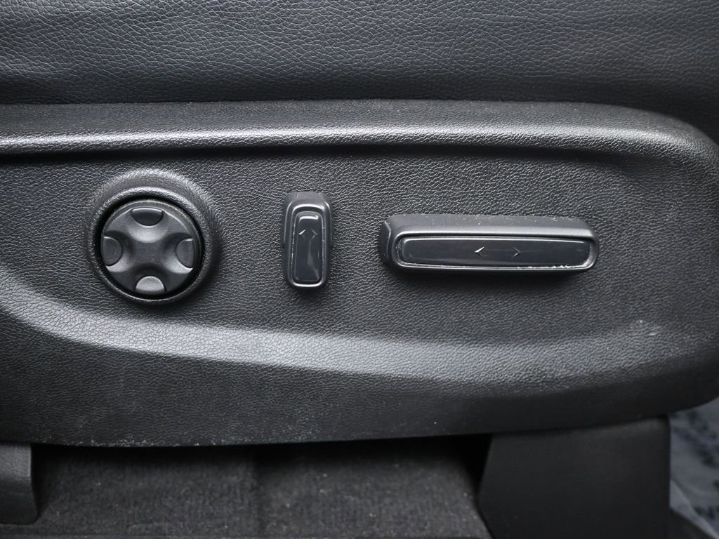 Used 2025 Honda Odyssey Sport-L image 13