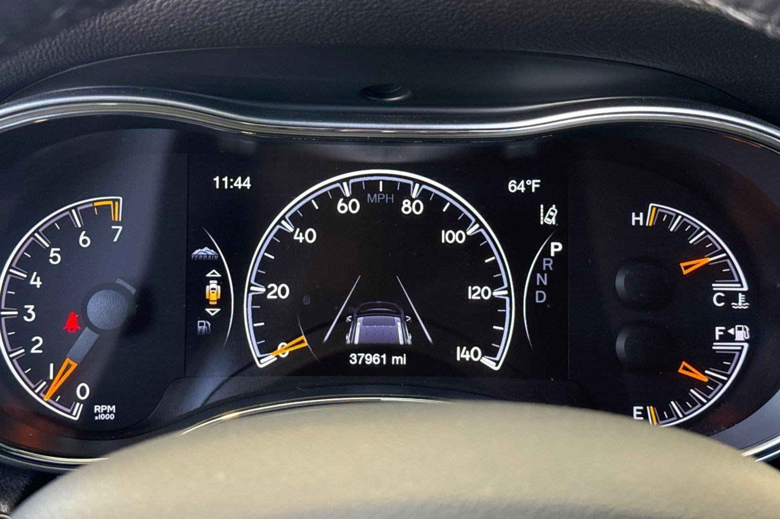 Used 2019 Jeep Grand Cherokee Limited AWD/4WD image 19