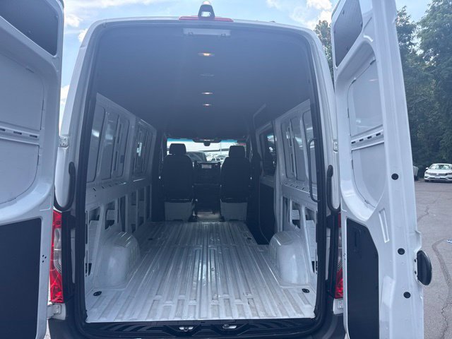 Used 2025 Mercedes-Benz Sprinter 2500 image 14