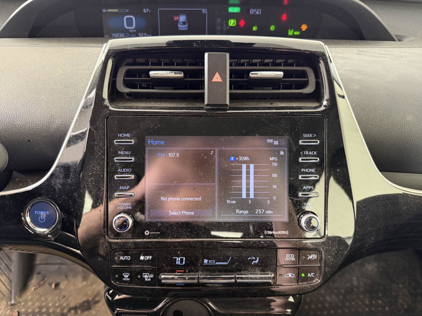 Used 2022 Toyota Prius AWD image 5