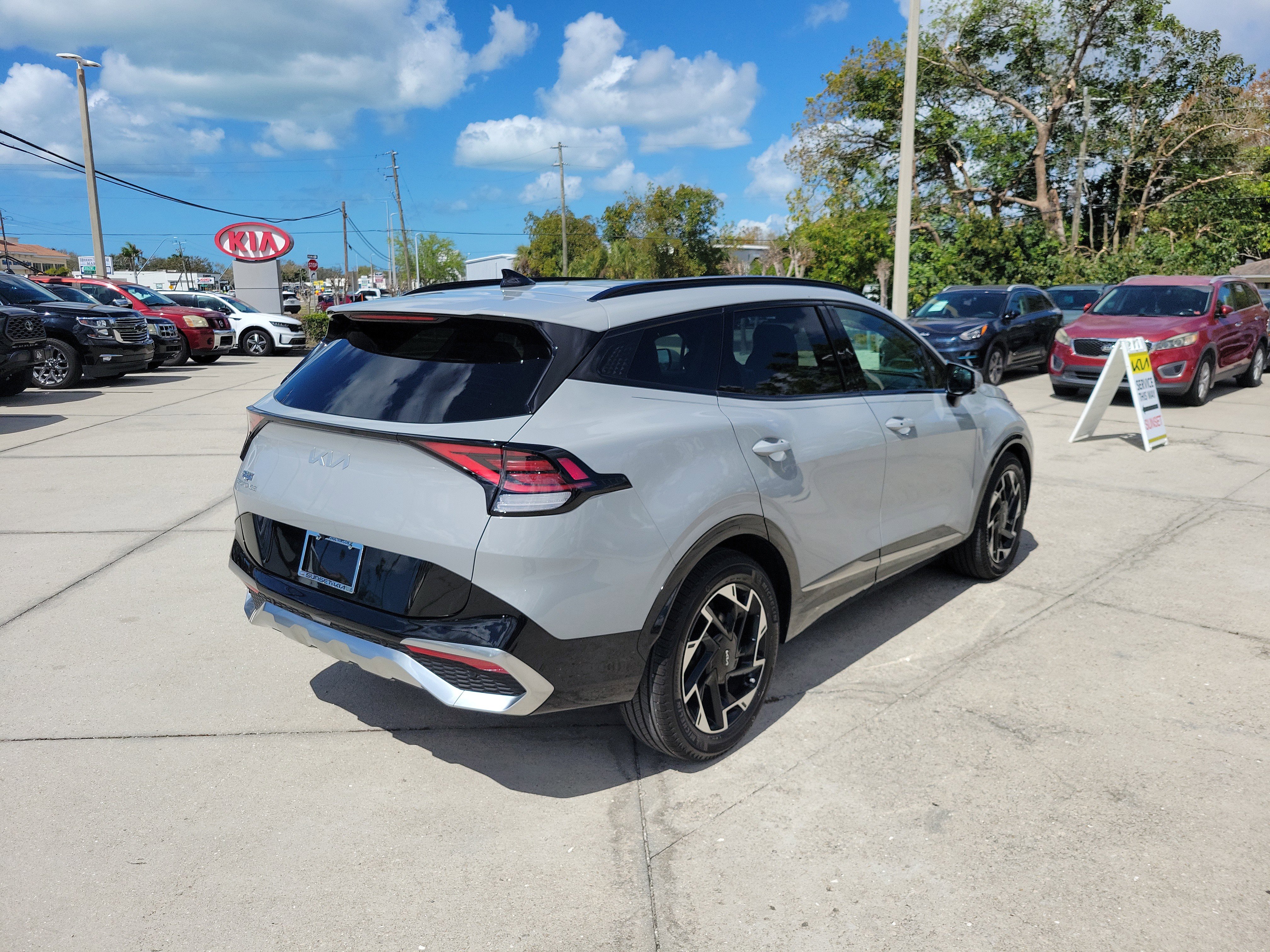 Certified 2023 Kia Sportage SX image 4