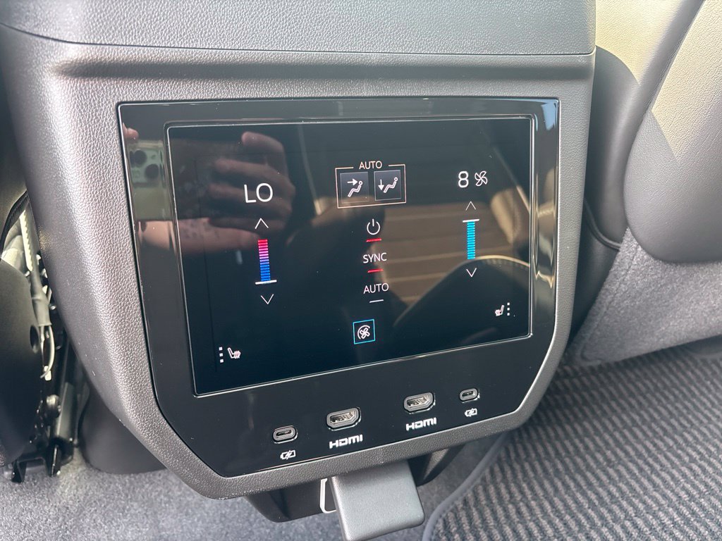 New 2026 GMC Yukon XL Denali Ultimate AWD/4WD image 14