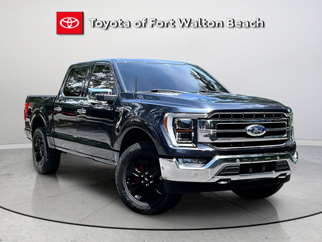 Used 2021 Ford F150 Lariat w/ Equipment Group 502A High AWD/4WD image 2