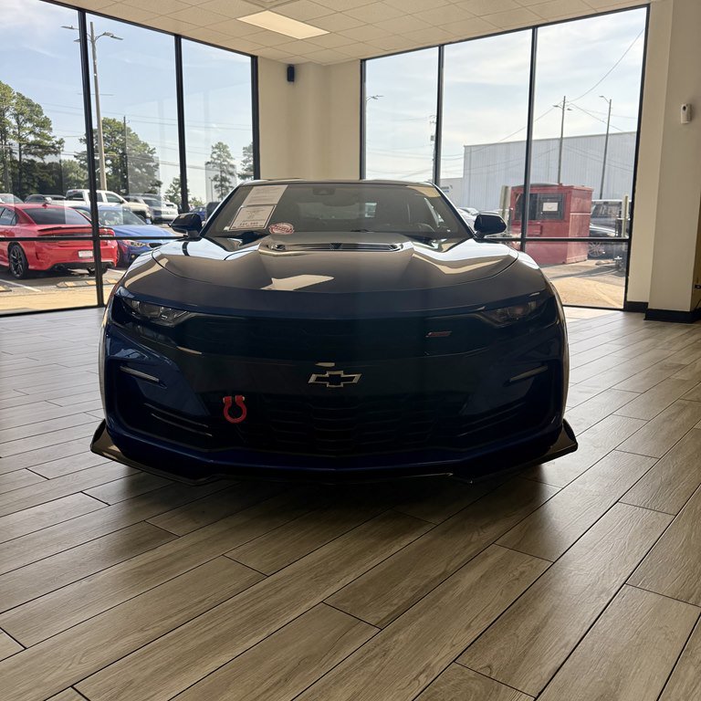 Used 2019 Chevrolet Camaro SS RWD image 2
