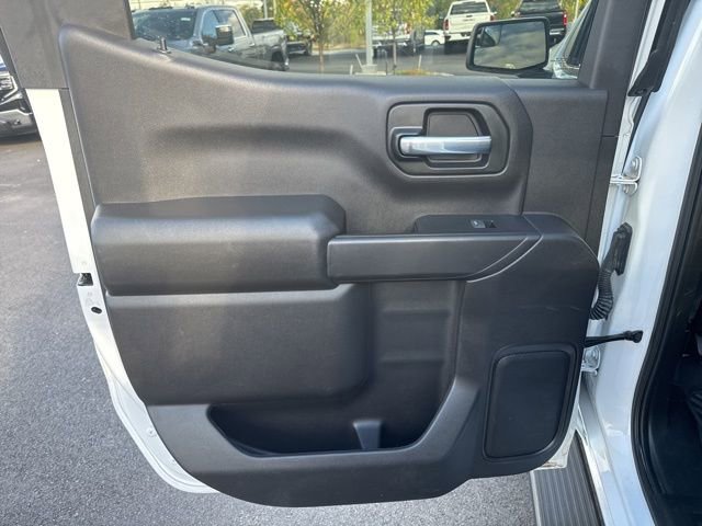 Used 2023 Chevrolet Silverado 1500 Custom image 16