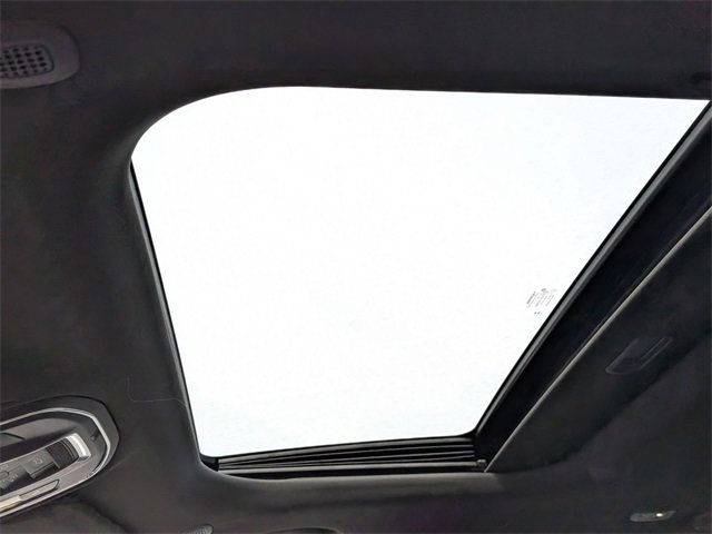 New 2025 Jeep Grand Cherokee Altitude image 14