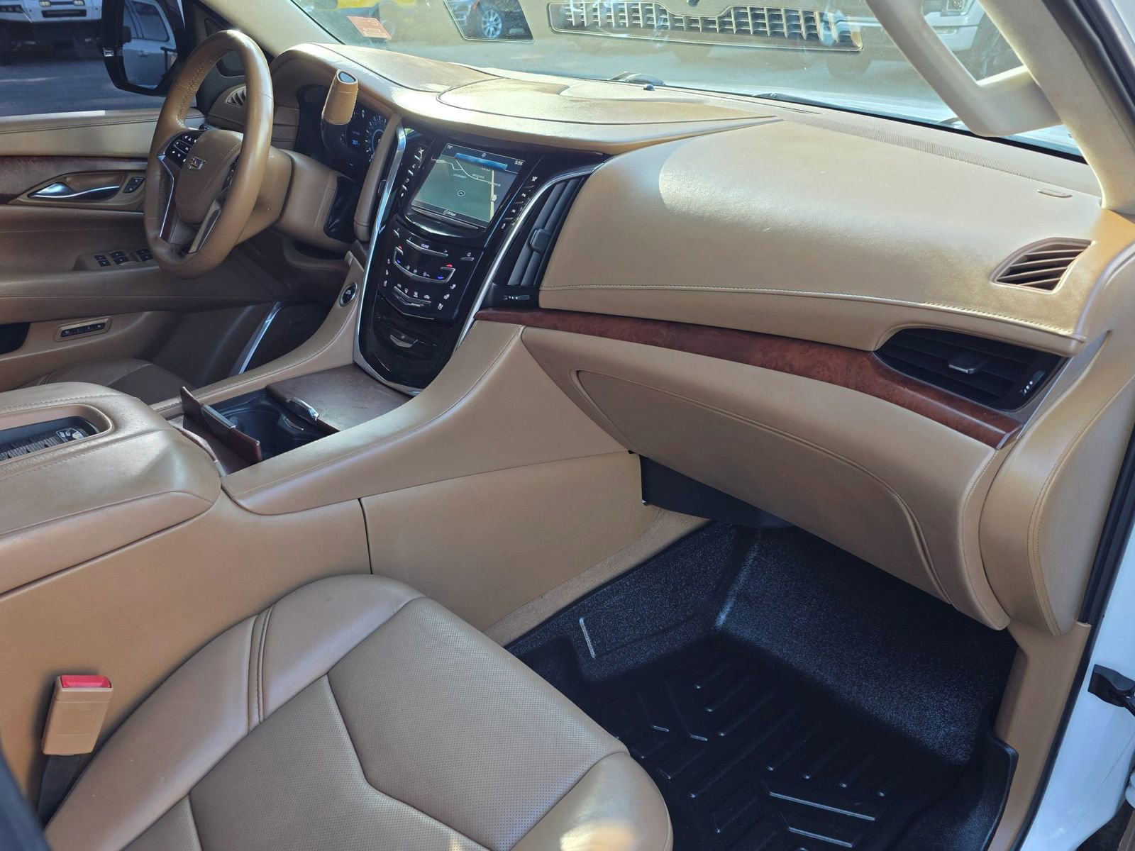 Used 2016 Cadillac Escalade ESV Platinum RWD image 37