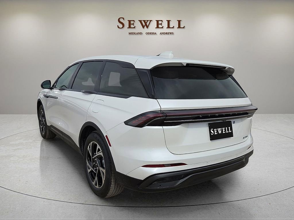 New 2026 Lincoln Nautilus Premier w/ Equipment Group 102A AWD/4WD image 3
