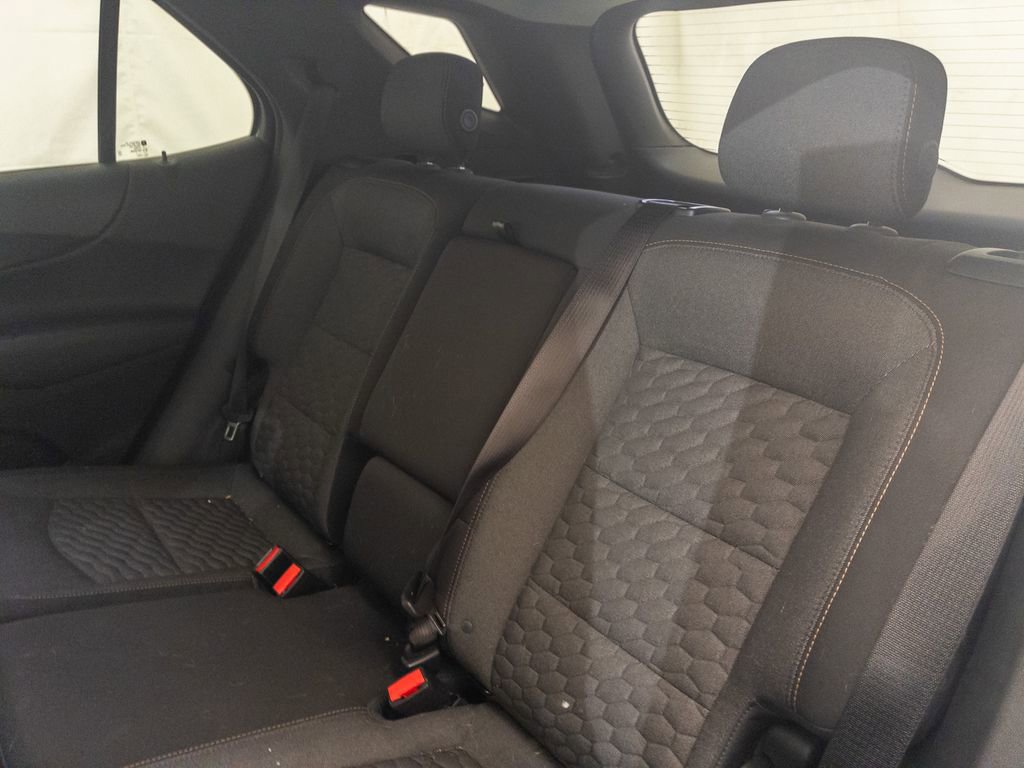 Used 2020 Chevrolet Equinox LT w/ Driver Convenience Package image 11