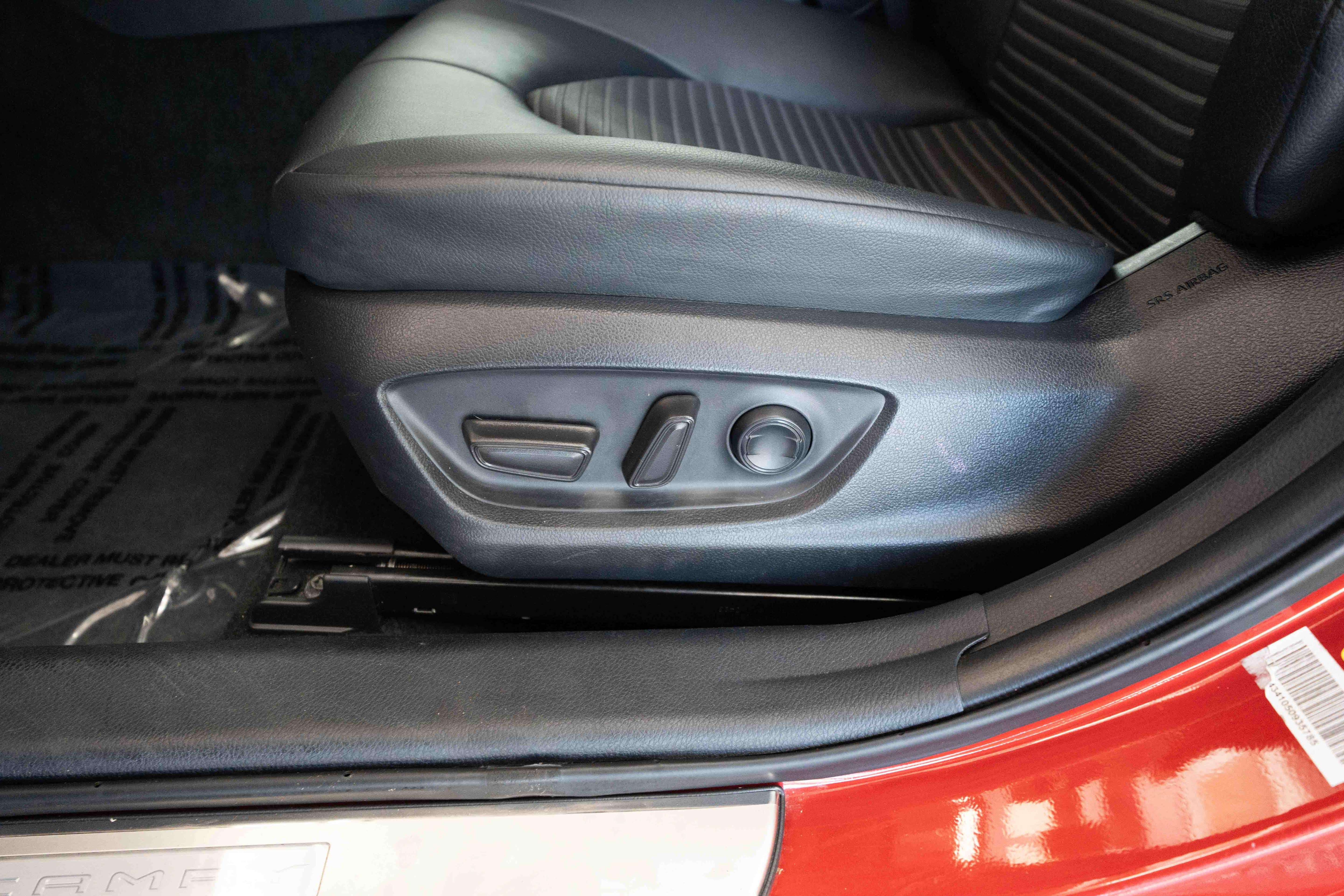 Used 2024 Toyota Camry SE w/ Convenience Package FWD image 12