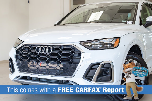 Used 2023 Audi Q5 2.0T Premium w/ Convenience Package AWD/4WD image 2
