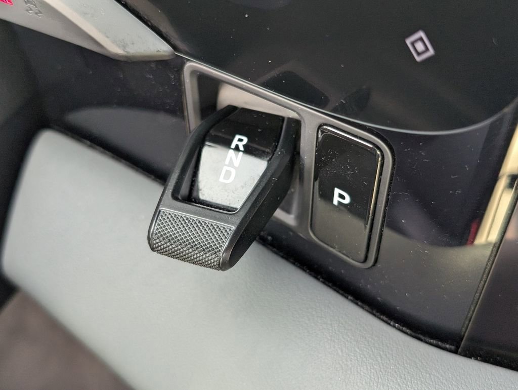 Used 2024 Porsche Taycan image 16