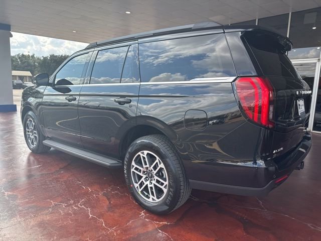 New 2025 Ford Expedition Active RWD image 6