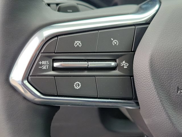 New 2026 Chevrolet Equinox LT w/ Safety and Technology Package FWD image 21